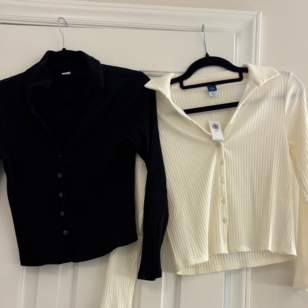 *NEW*: bundle of 2 Old Navy Ribbed Button-Front Collared Tops XS Petite